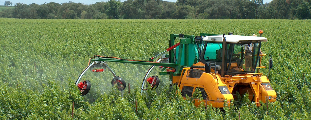 TRACTOR MOUNTER MACADAMIA HARVESTER